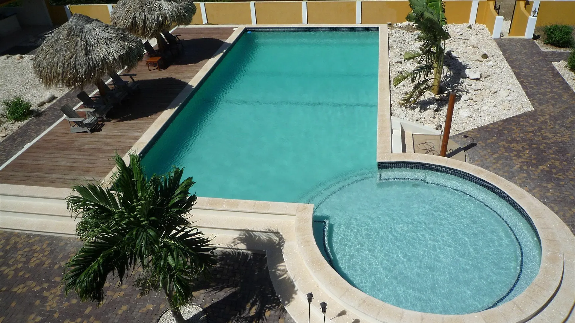 Wanapa Lodge Bonaire 4*,  Bonaire, Sint Eustatius en Saba